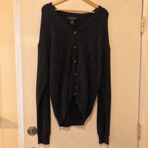 🚨LAST CHANCE - Closing closet🚨 Roundtree and Yorke Button Up Cardigan